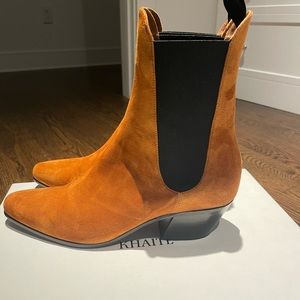 2” heel / calf leather/ runs true to size/Carmel suede